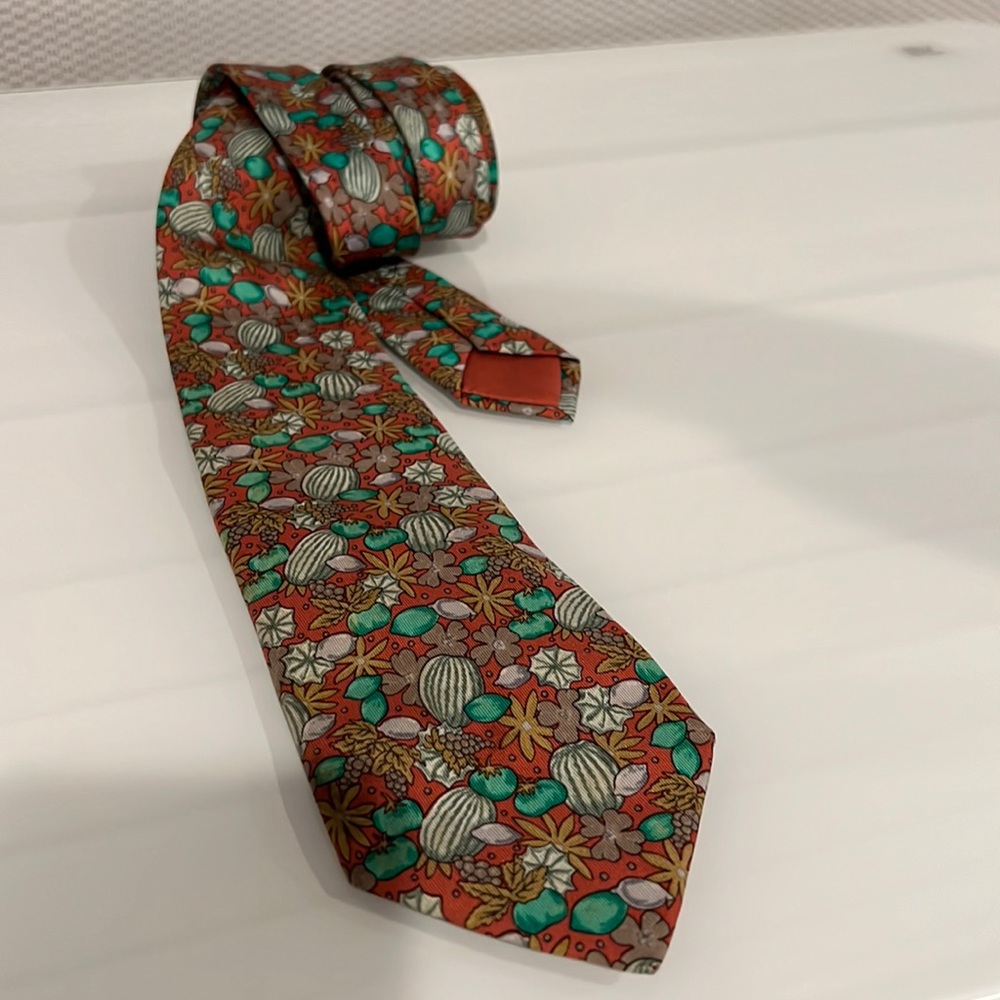 Hermes tie, used